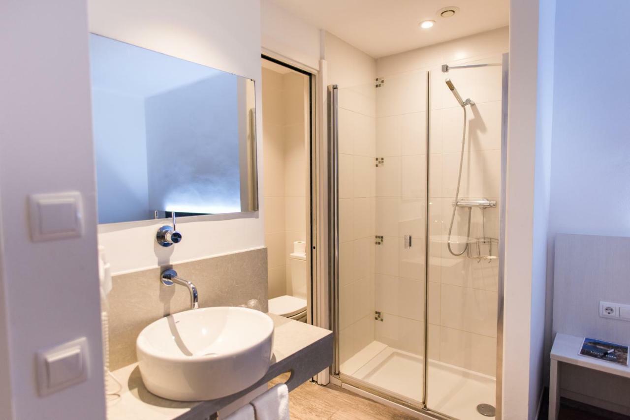 Hostal Ribas Lloret de Mar Luaran gambar